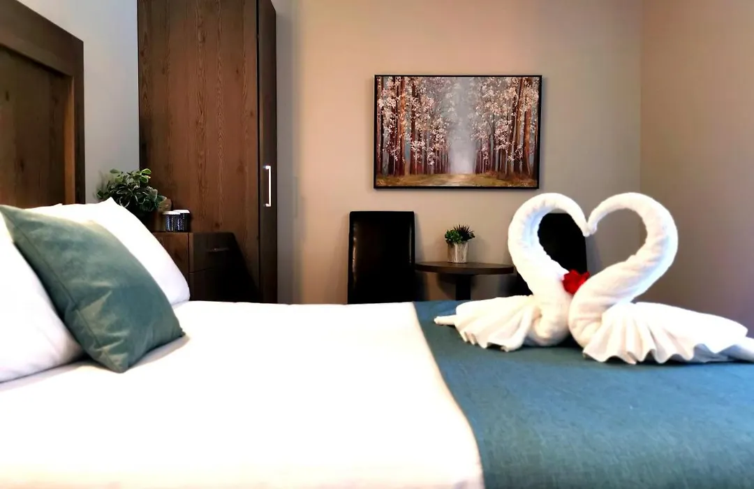 Hotel Et Motel Le Chateauguay-1